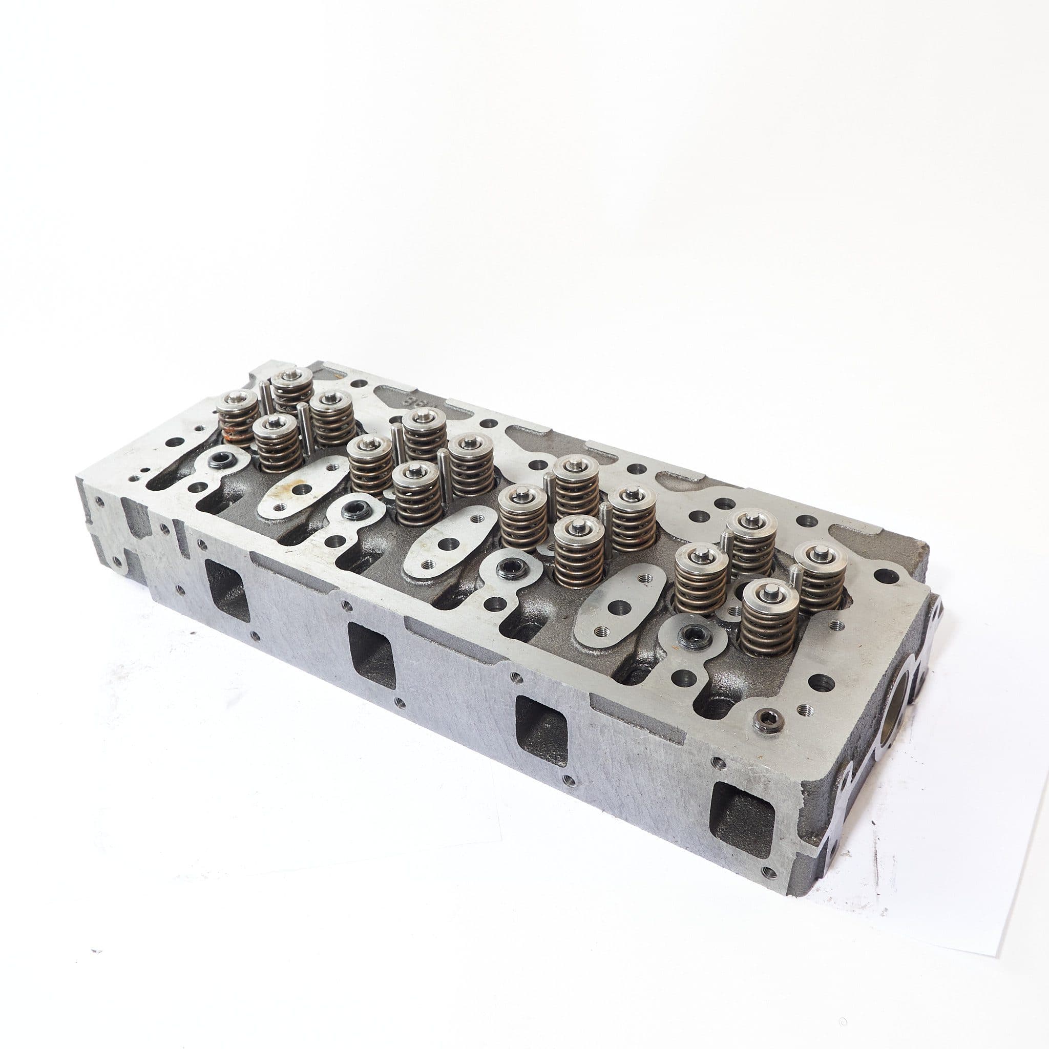 Yanmar cylinder head 4TNV94 | 4TNV94L | With valves